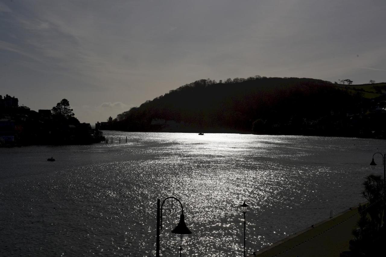 Riverside 2 Dartmouth Dış mekan fotoğraf